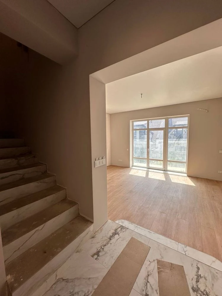 Продажа коттеджа 100 м² с ремонтом, террасой и участком 1,5 сотки