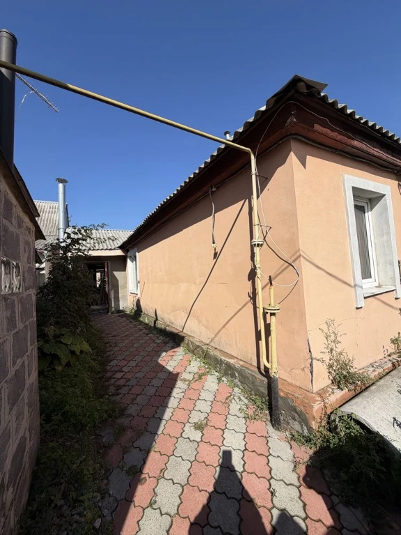 Sale of a house section in the factory area under renovation