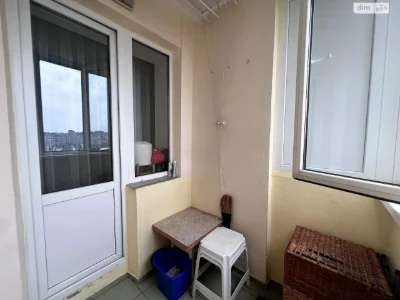Long-Term Rental Apartment, Poczynki