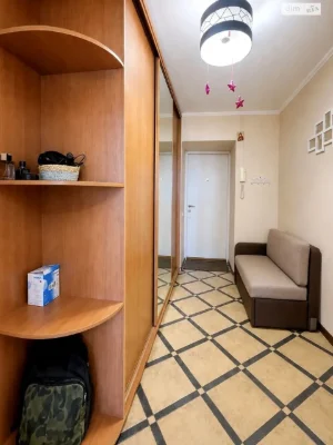 Long-Term Rental Apartment, Poczynki