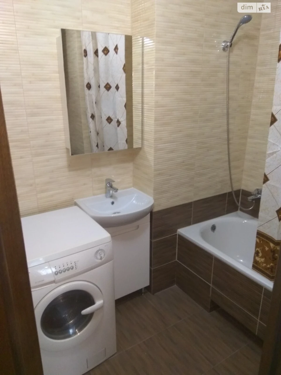 Long-Term Rental Apartment in Novoselychi