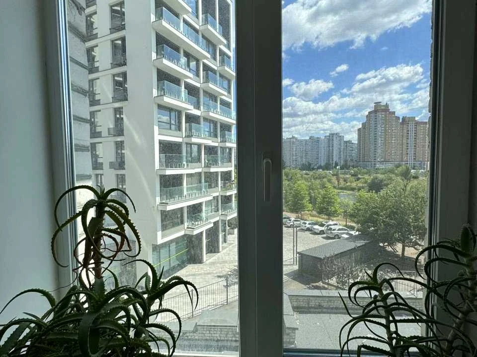 Apartment. Kyiv, Dragamanova st.