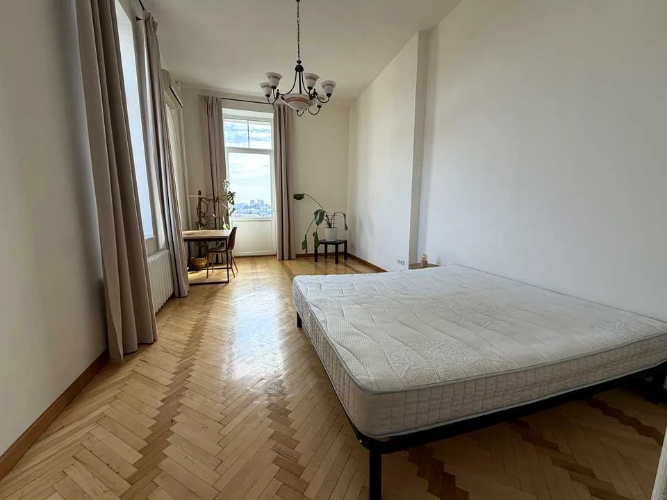 Apartment. Mikhailivsky Street, Kyiv