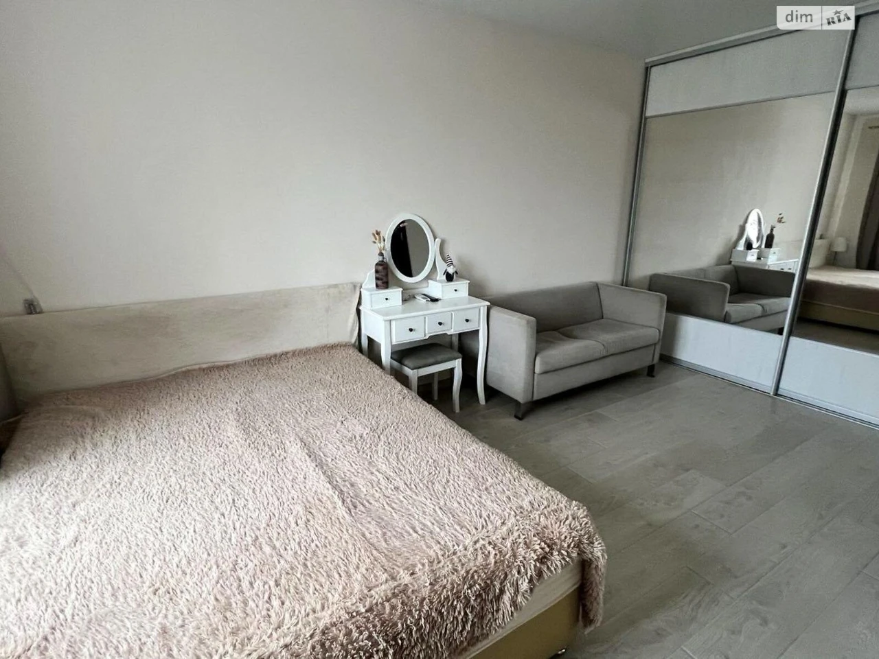 Long-Term Rental Apartment in Osokorky