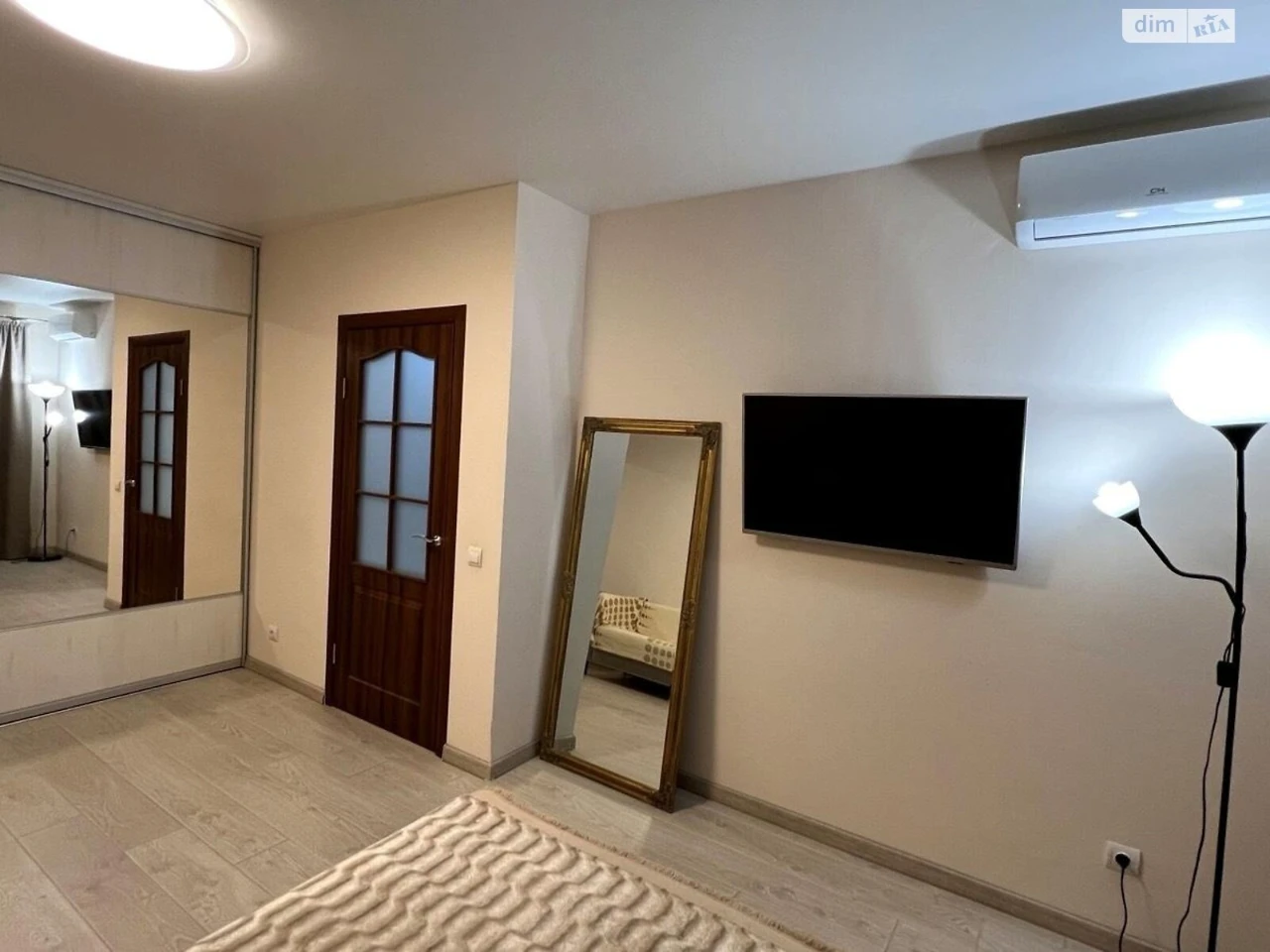 Long-Term Rental Apartment in Osokorky