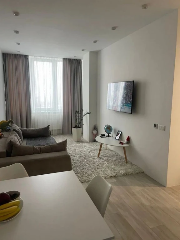 Sale of 2-bedroom apartment 61 m² + 60 m² terrace 17/17 St. вул.