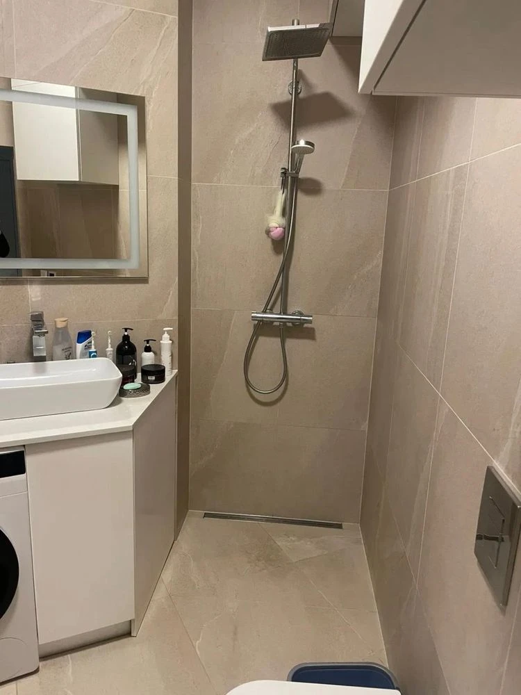 Продается 2-комнатная квартира 61 м² + 60 м² терраса 17/17 этаж ул. Стрий