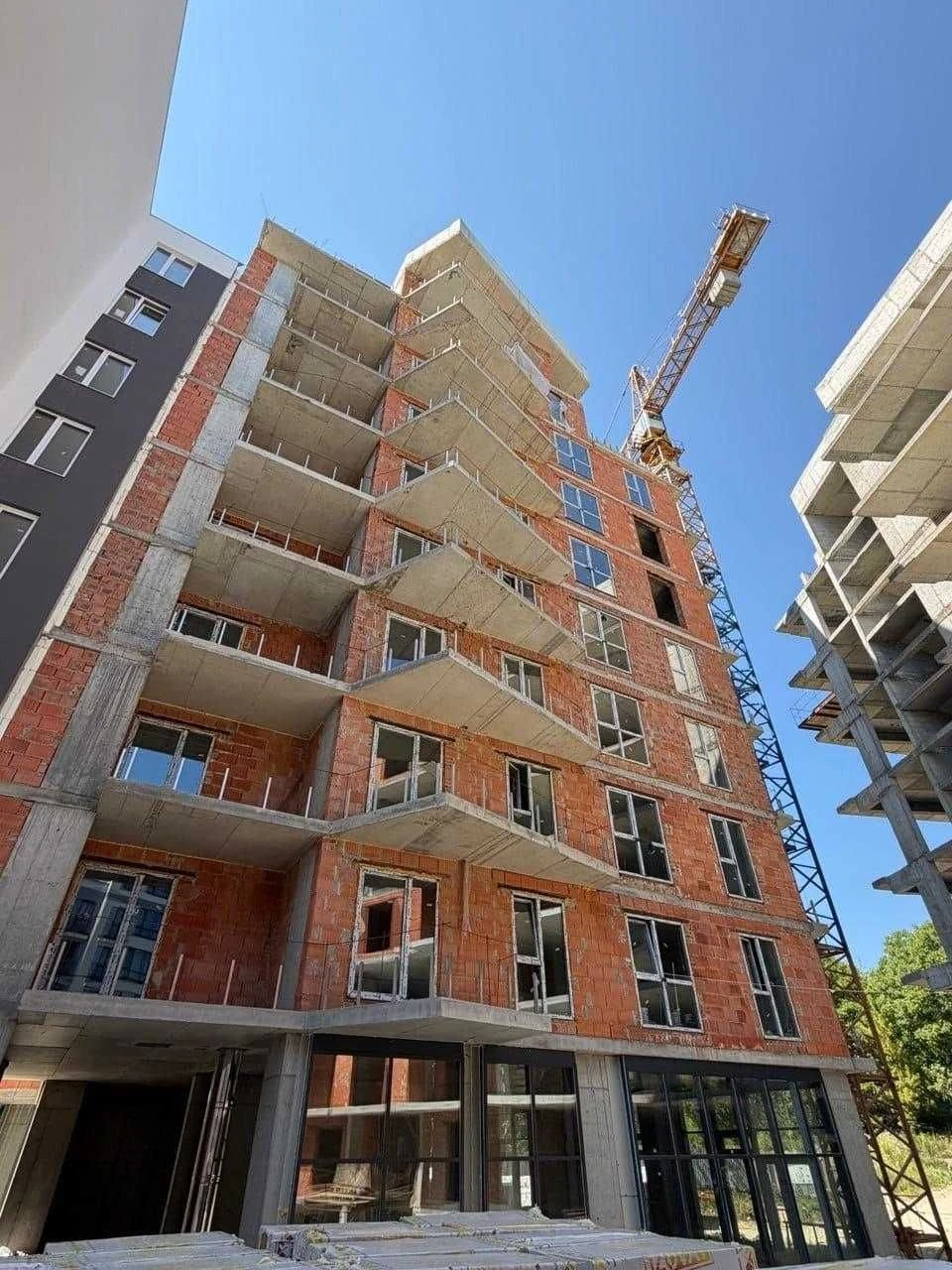 Sale of a 1-bedroom apartment with a terrace in the Holosko Residents residential complex
