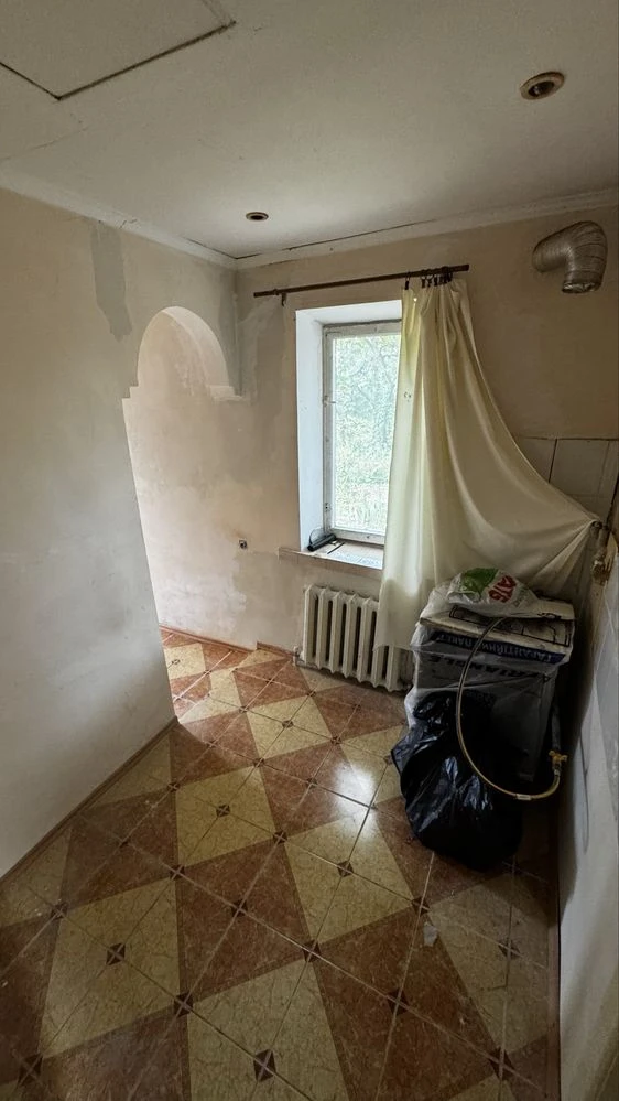 Центр. Продам  частину будинку 17 500$ вул.Чамарин  Яр
