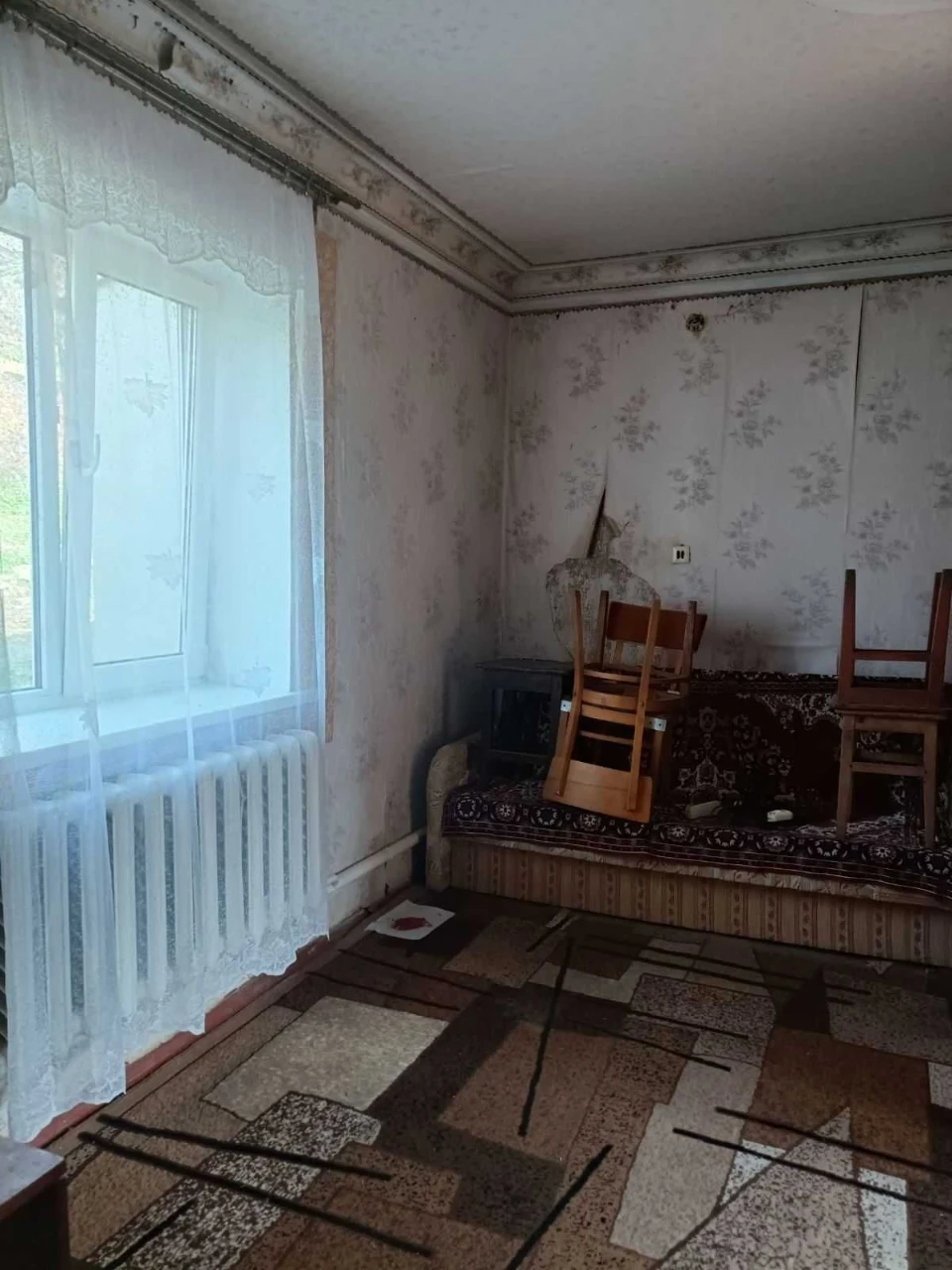 Частина будинку з зручностями, окремим двором. Яківці.