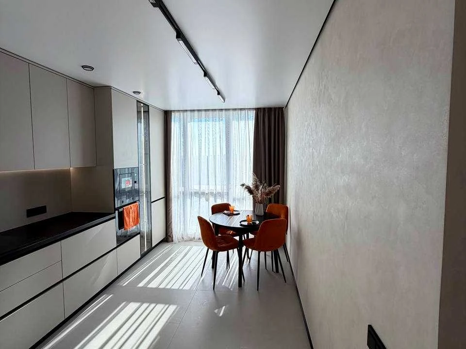 Apartment. Ivano-Frankivsk, Khimikiv St.