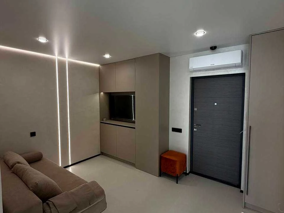 Apartment. Ivano-Frankivsk, Khimikiv St.