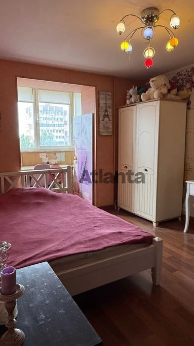 Продажа 3 комн квартиры в кирпичном доме на Вузовском.