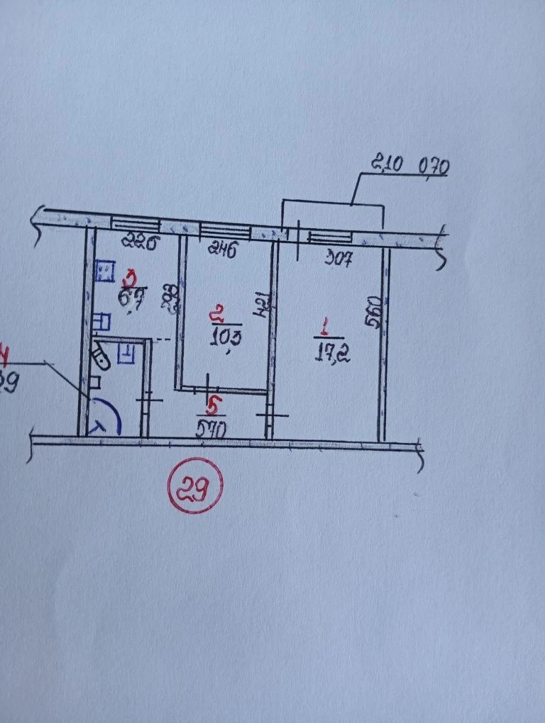 Продам 2-хкомн квартиру на ютз