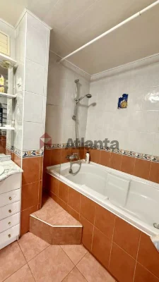 Продажа 3 комн квартиры в кирпичном доме на Вузовском.