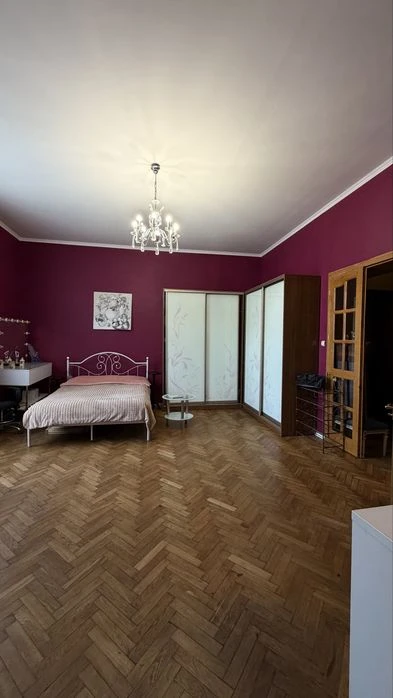 Продаж квартири в ексклюзивному будинку по вулиці Тарнавсько