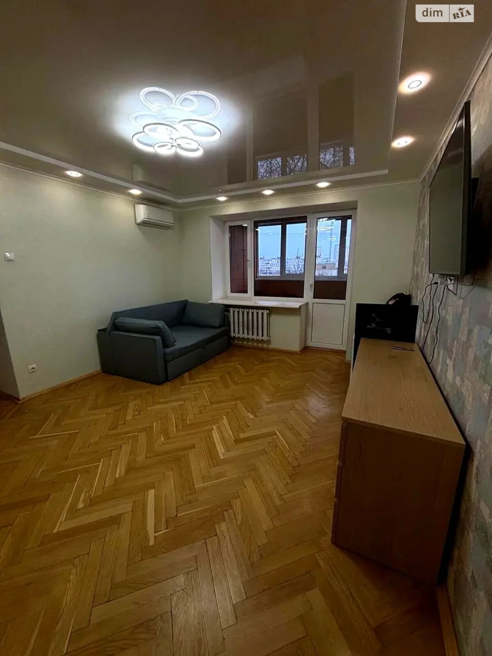 Long-Term Rental Apartment on the Left Bank