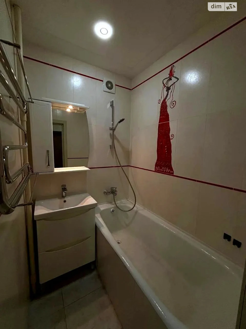 Long-Term Rental Apartment on the Left Bank