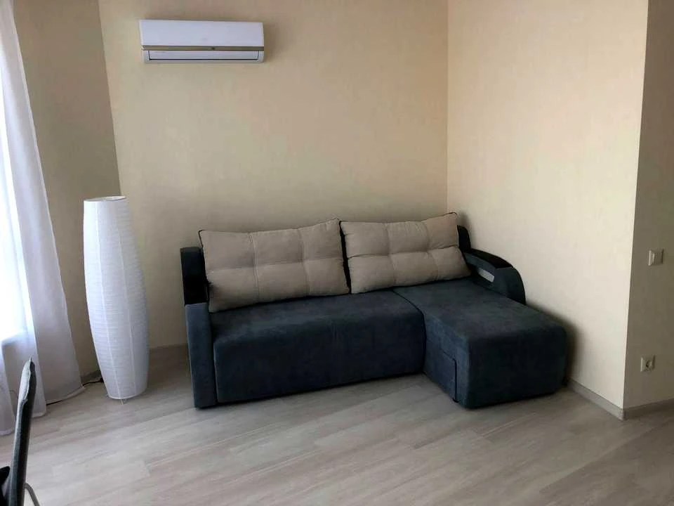 Apartment. Demіїvska St.