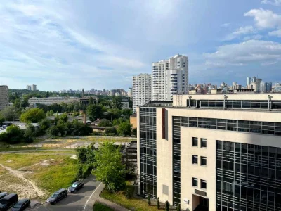 Apartment. Demіїvska St.
