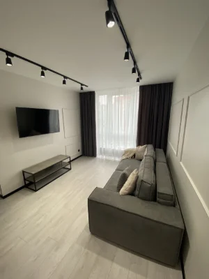 Сдается 1-комнатная квартира 48 м², Александра Олеся ул., 8/1