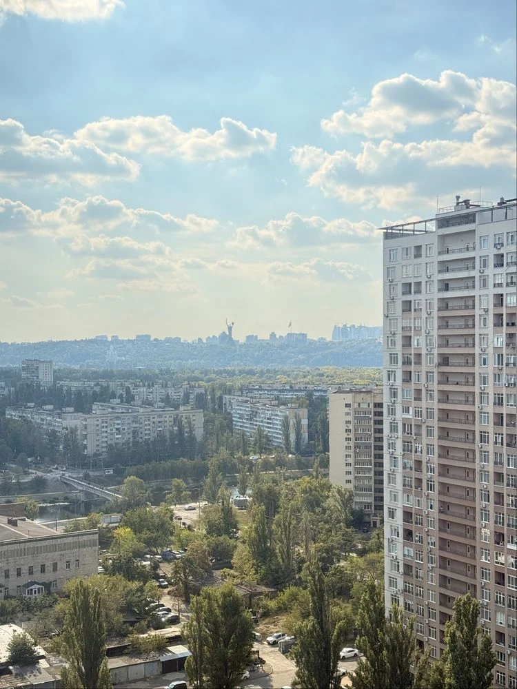 1 кімнатна кв. ЖК Галактика, в пішій доступності ст.м. Лівоб