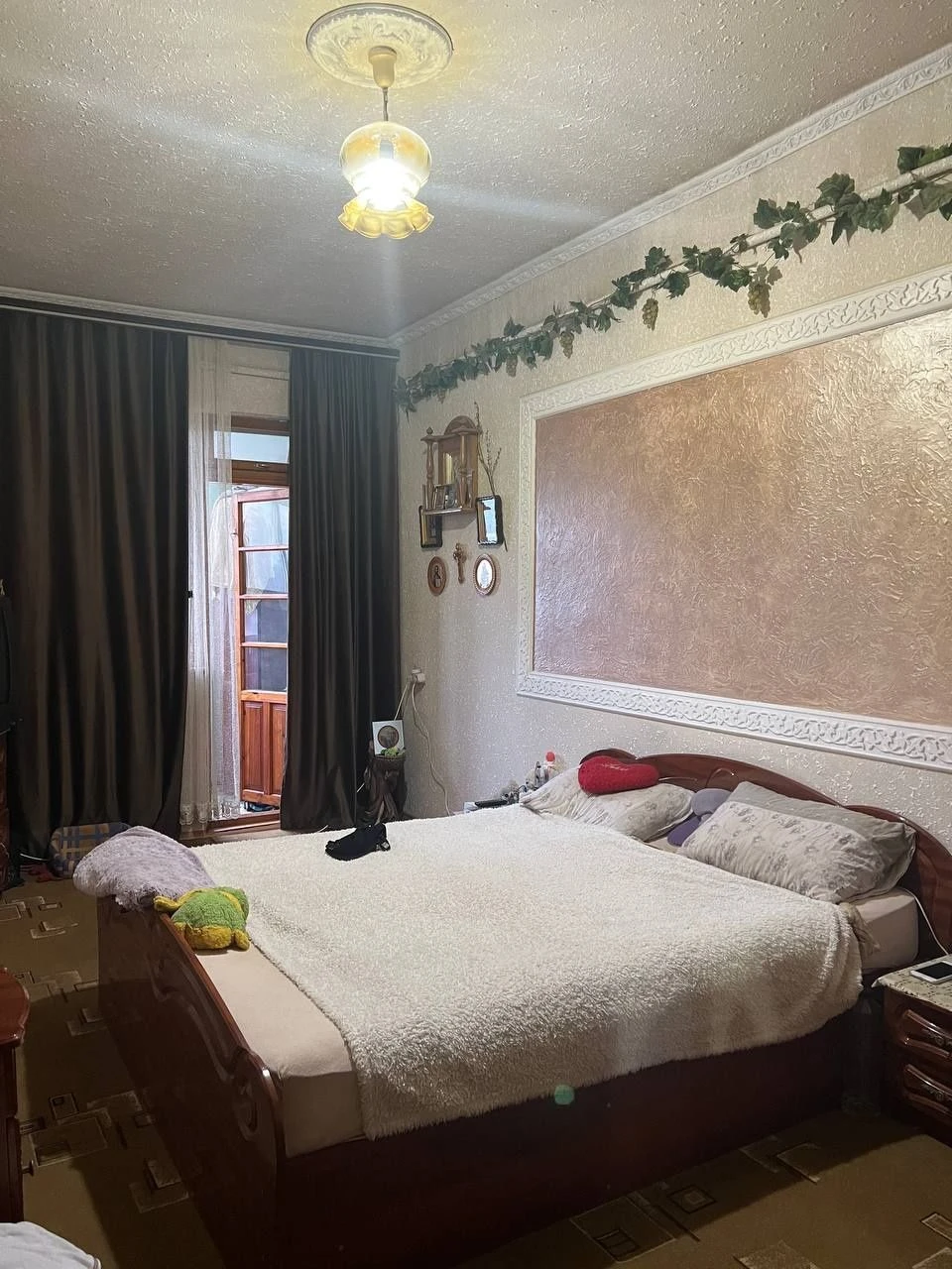 Будинок, центр м.Чернівці, 4 кімн, 2 санвузли,4 балкони, вул