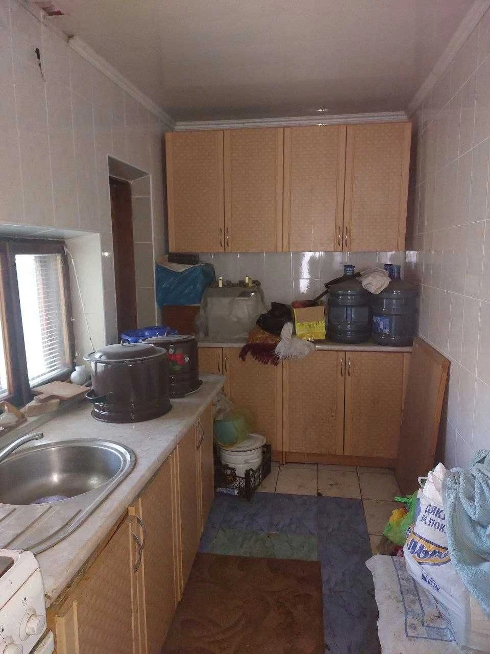 Продам домоволодіння з двох будинків у Годилові, вул. Яблуні