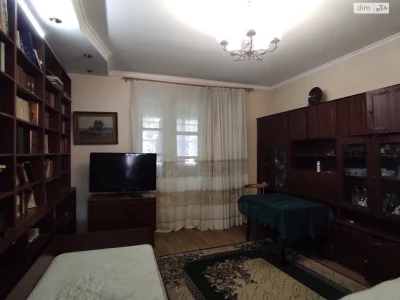 Apartment for Sale: Near Zamostye