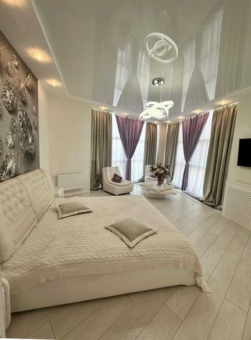 Luxury 3-room apartment for sale in the Ultra Botanical Garden Pa residential complex