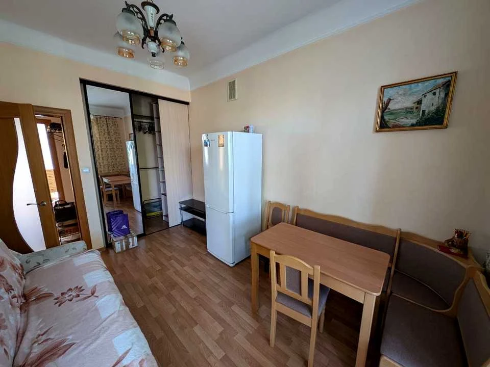 Apartment. Ivano-Frankivsk, Nezalezhnosti St.