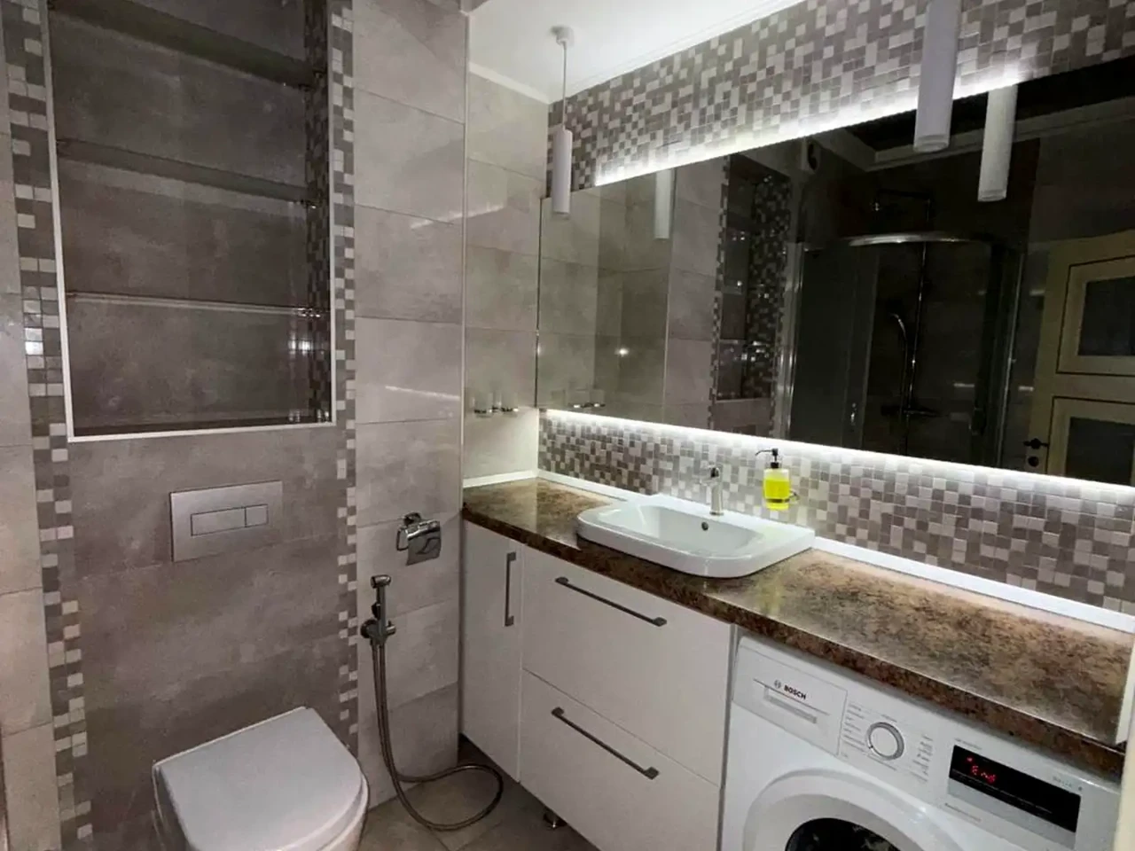 Сдается 1-комнатная квартира 56 м² на 3 этаже