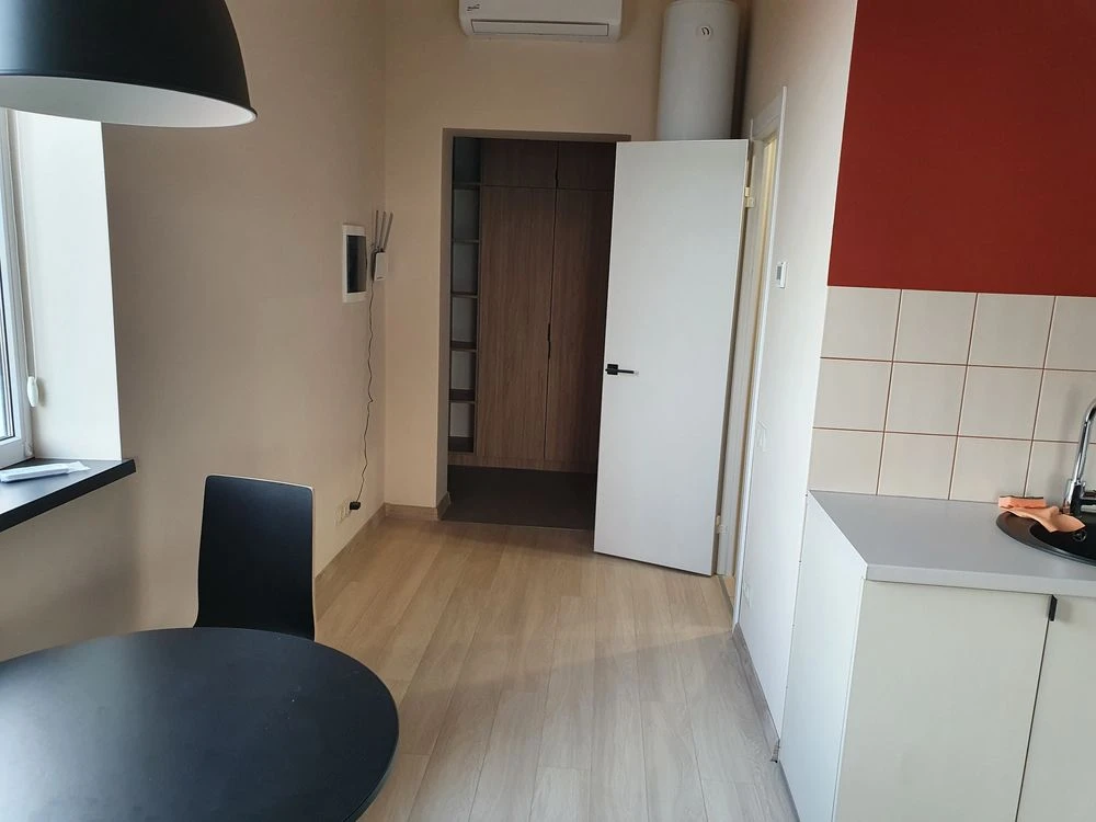 Продаж 1к квартири  з ремонтом в Новобудові заселена, вул. О