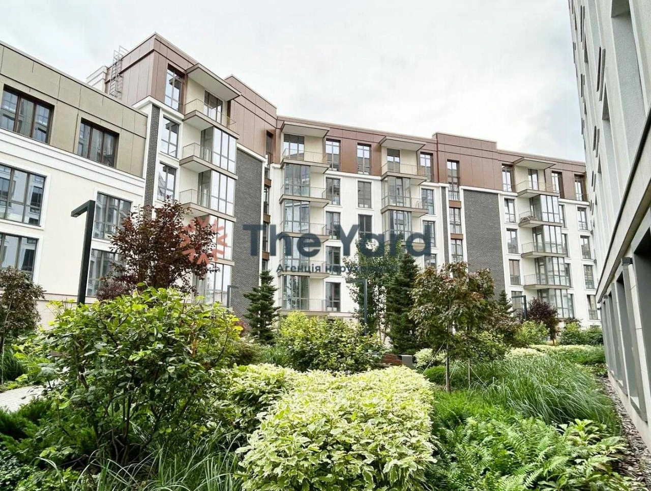 Sale of an apartment 108 sq.m. in the Illinsky House complex at вул. Н