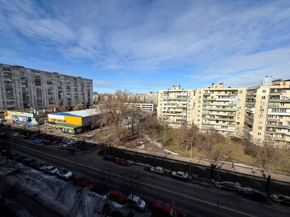 Квартира. Київ, Павла Тичини просп.