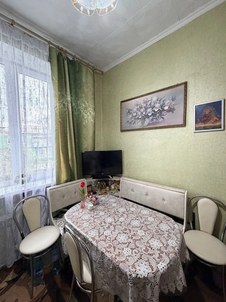 Sale of a 2-bedroom apartment in Zakhidnyi residential area (street D. Halychkoho)