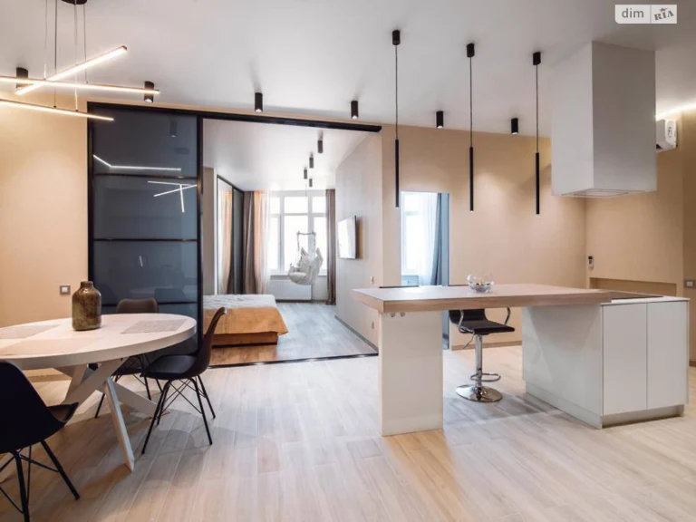 Long-Term Rental Apartment in Arcadia
