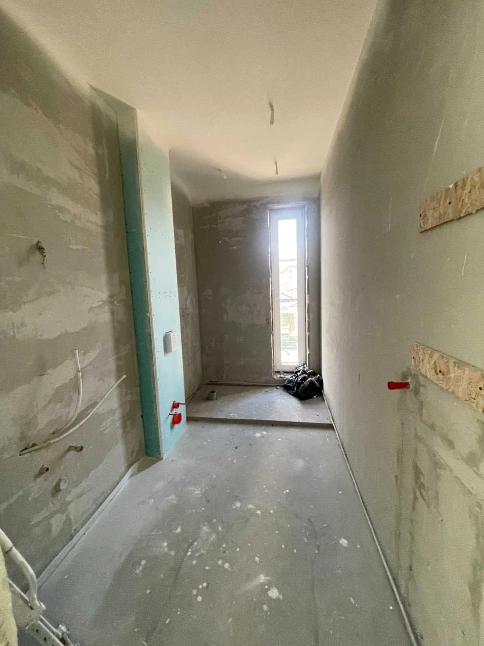 For Sale: House in Sovinyo. Renovated. Full autonomy. Land