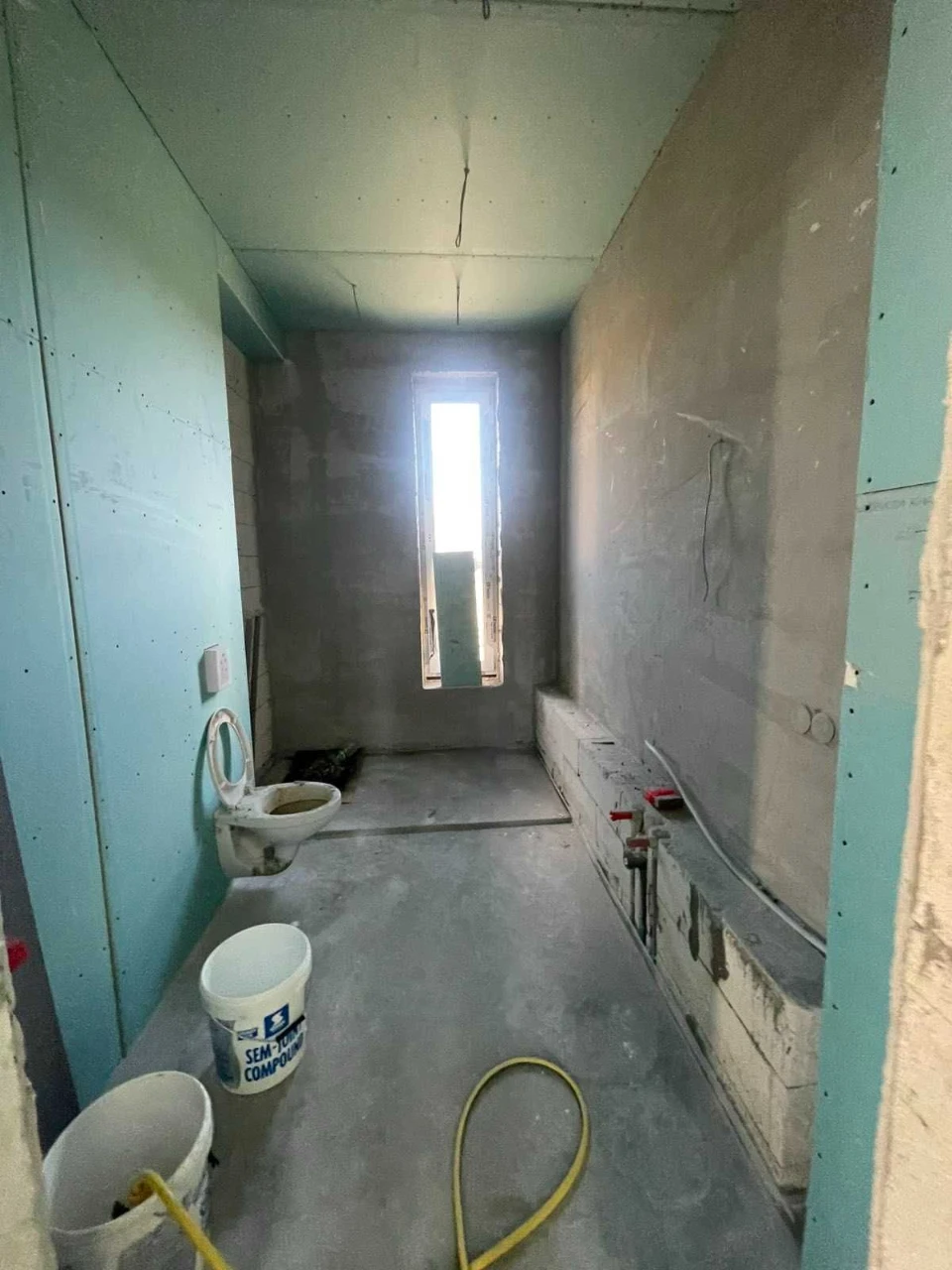 For Sale: House in Sovinyo. Renovated. Full autonomy. Land