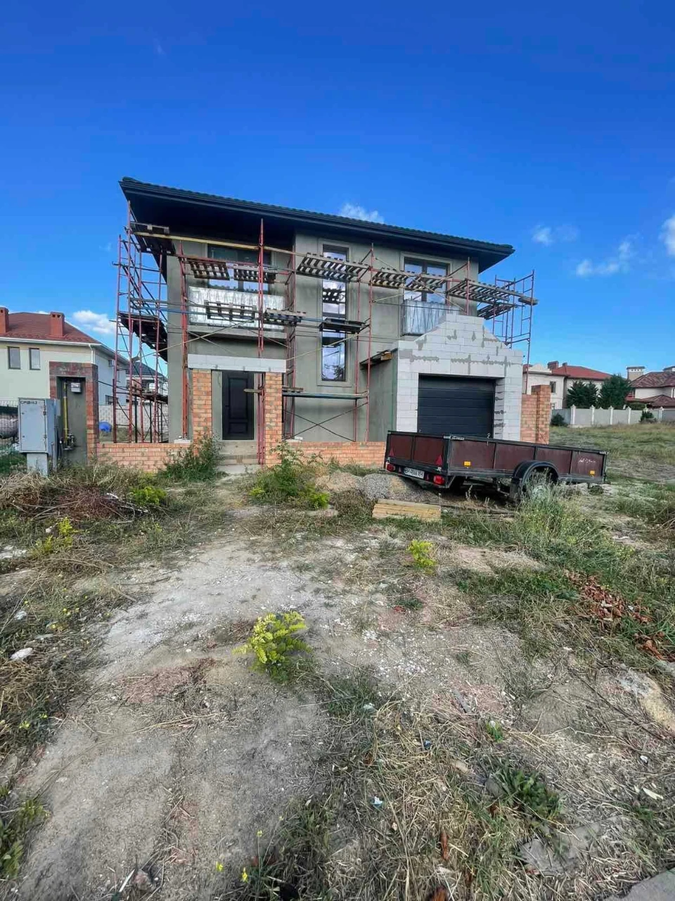 For Sale: House in Sovinyo. Renovated. Full autonomy. Land