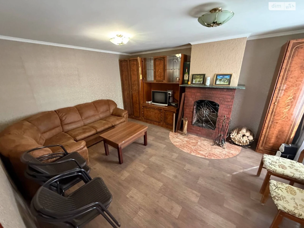 Sale: Podil District House