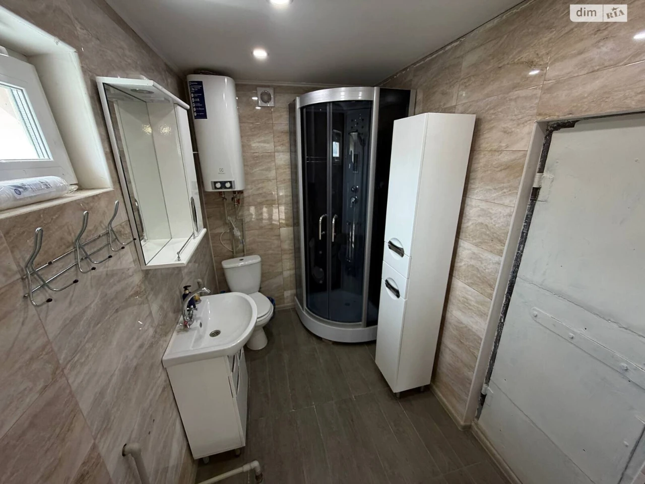 Sale: Podil District House