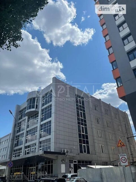 Sale of 4-room apartment 122 sq. m on Sosyuri Volodymyra 6 • I