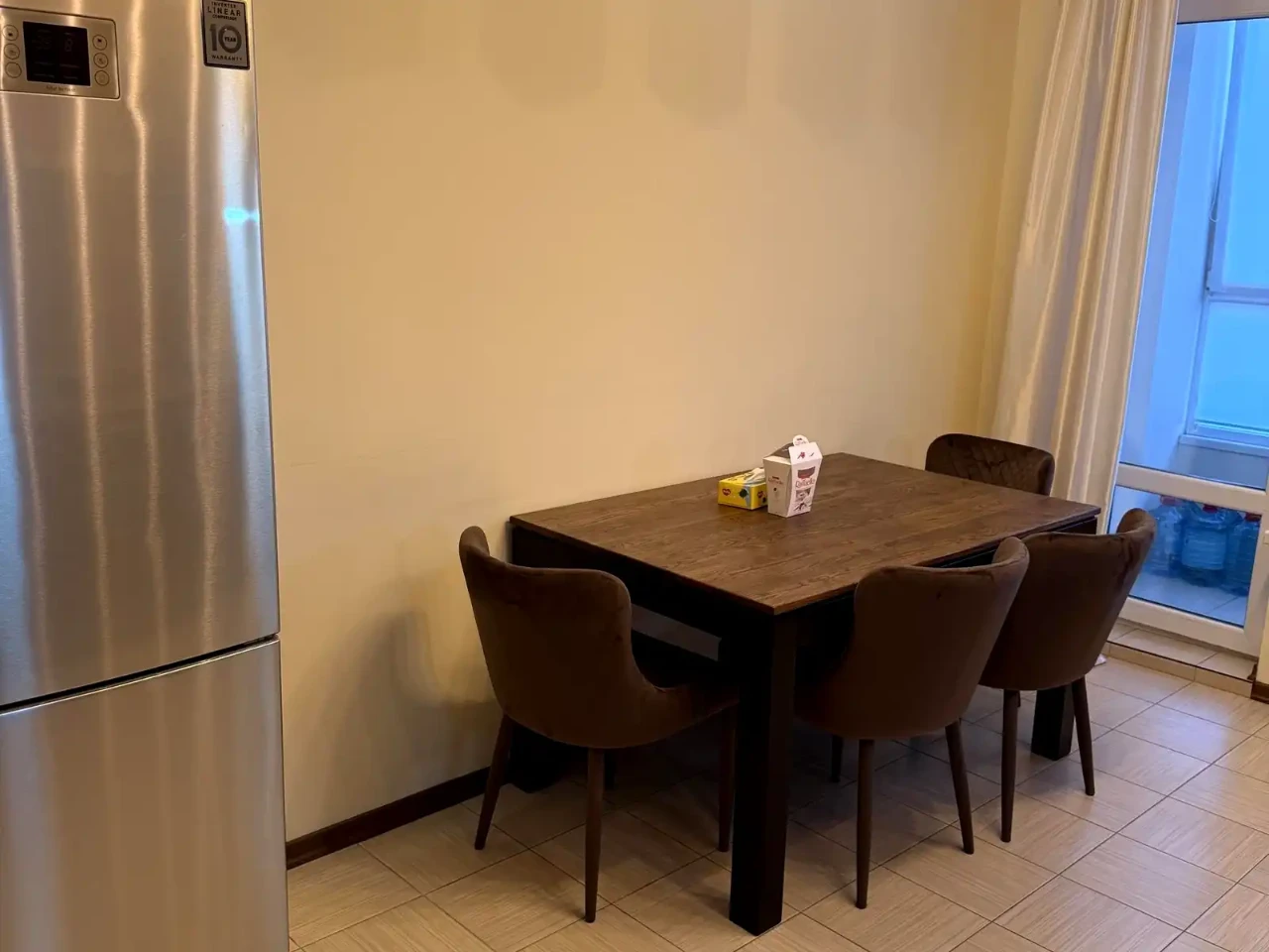 Rent 1-bedroom apartment 63 m² on the 18/25 floor