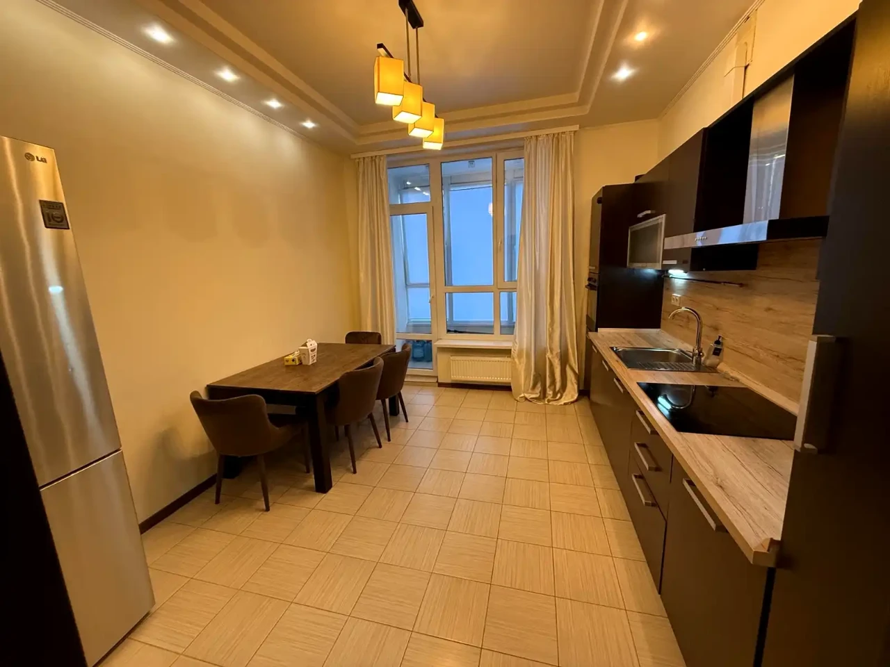 Rent 1-bedroom apartment 63 m² on the 18/25 floor