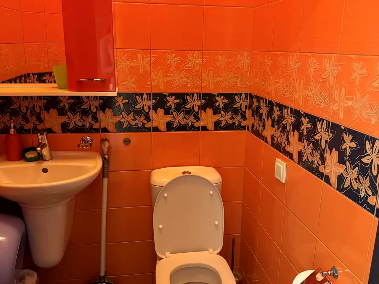 Rent 1-bedroom apartment 63 m² on the 18/25 floor