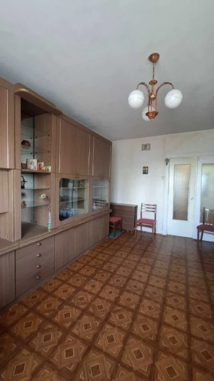 3-bedroom apartment for sale, 64 sq m, in the Victory-6 residential area