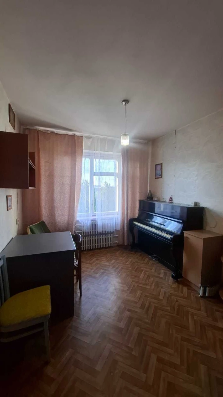 3-bedroom apartment for sale, 64 sq m, in the Victory-6 residential area