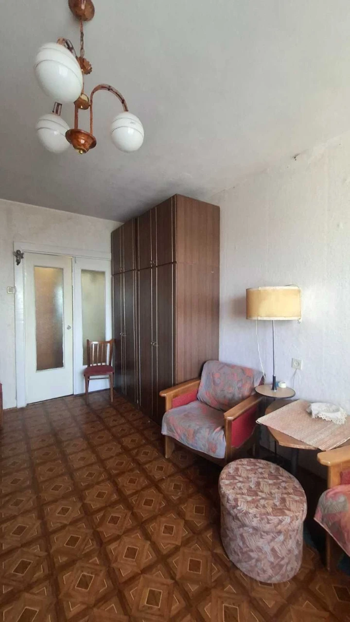3-bedroom apartment for sale, 64 sq m, in the Victory-6 residential area