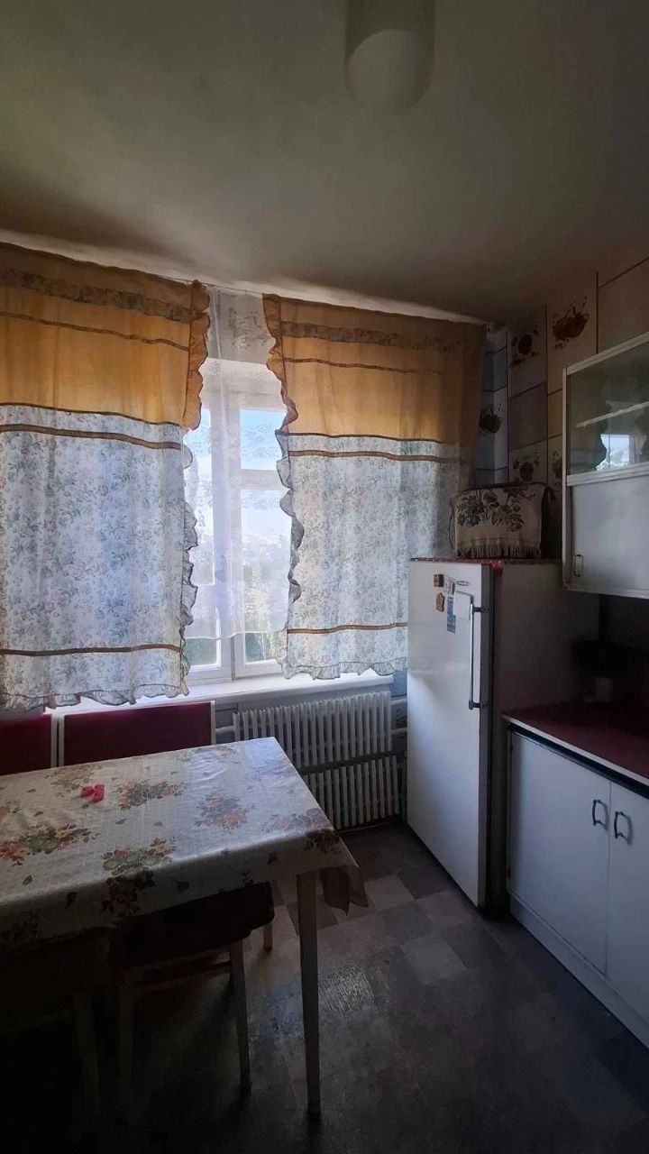 3-bedroom apartment for sale, 64 sq m, in the Victory-6 residential area